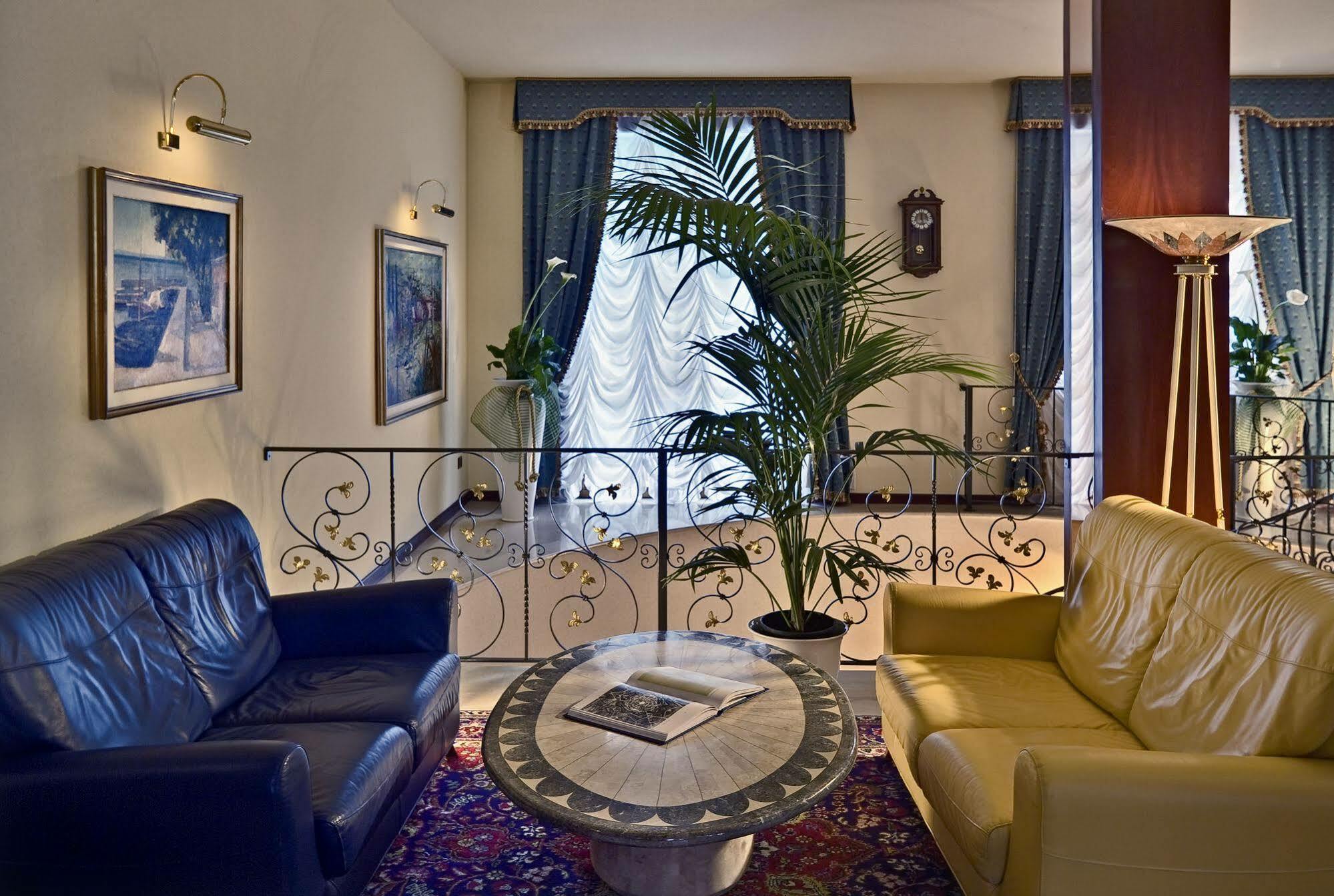 Palace Hotel San Pietro Bardolino Exterior foto